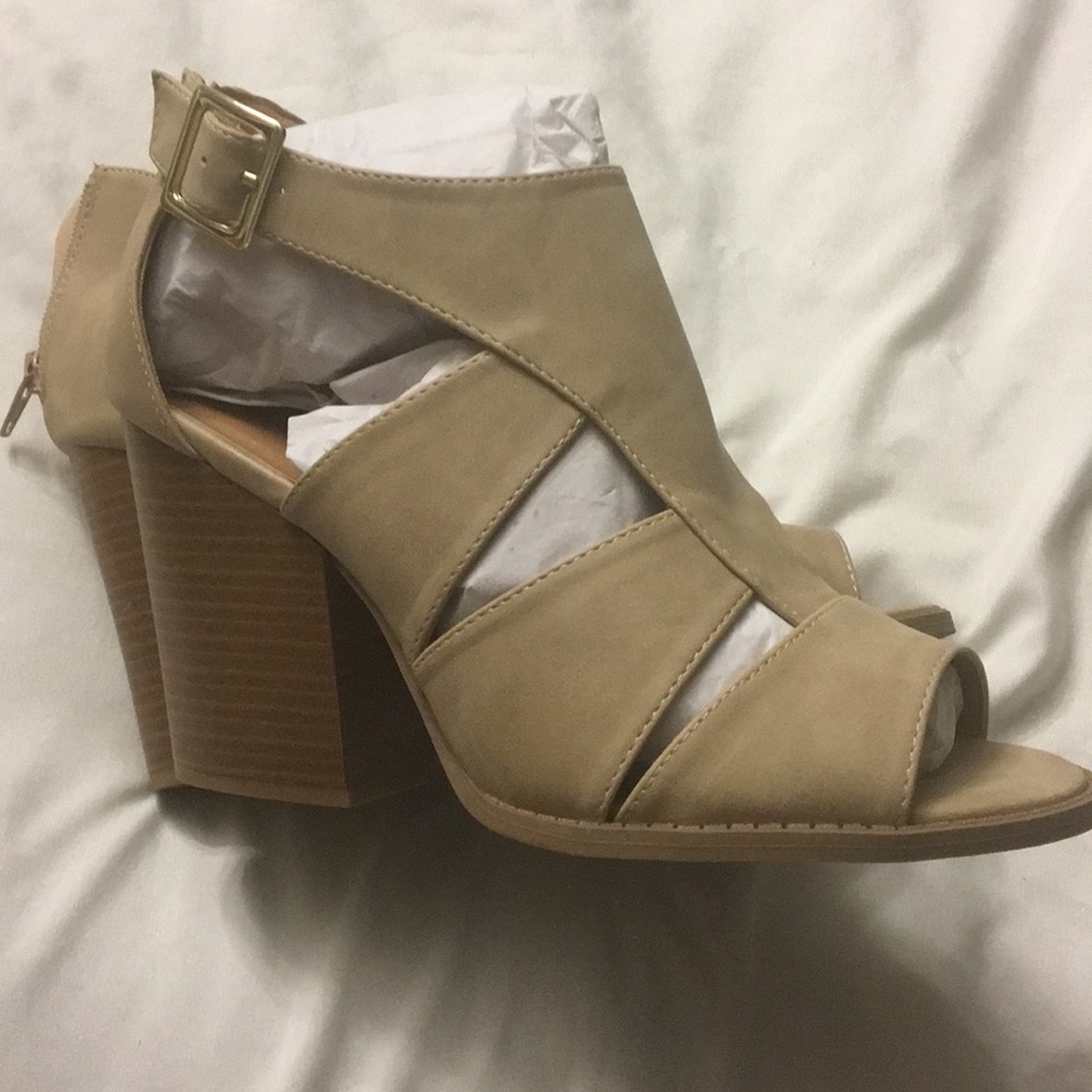Tan heels